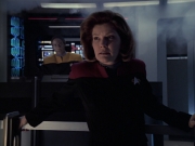 extant_StarTrek_VOY_6x21-LiveFastAndProsper_02328.jpg