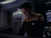 extant_StarTrek_VOY_6x21-LiveFastAndProsper_02352.jpg