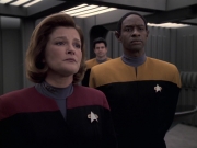 Filename=extant_StarTrek_VOY_6x21-LiveFastAndProsper_02525.jpg
Filesize=137KiB
Dimensions=1200x900
Date added=Jan 03, 2020 extant_StarTrek_VOY_6x21-LiveFastAndProsper_02525.jpg