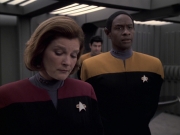 Filename=extant_StarTrek_VOY_6x21-LiveFastAndProsper_02538.jpg
Filesize=148KiB
Dimensions=1200x900
Date added=Jan 03, 2020 extant_StarTrek_VOY_6x21-LiveFastAndProsper_02538.jpg