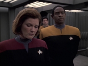 Filename=extant_StarTrek_VOY_6x21-LiveFastAndProsper_02542.jpg
Filesize=136KiB
Dimensions=1200x900
Date added=Jan 03, 2020 extant_StarTrek_VOY_6x21-LiveFastAndProsper_02542.jpg