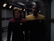 Filename=extant_StarTrek_VOY_6x21-LiveFastAndProsper_02664.jpg
Filesize=136KiB
Dimensions=1200x900
Date added=Jan 03, 2020 extant_StarTrek_VOY_6x21-LiveFastAndProsper_02664.jpg