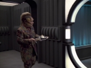 extant_StarTrek_VOY_6x21-LiveFastAndProsper_02711.jpg
