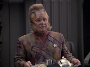 extant_StarTrek_VOY_6x21-LiveFastAndProsper_02719.jpg