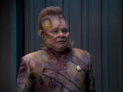 extant_StarTrek_VOY_6x21-LiveFastAndProsper_02755.jpg