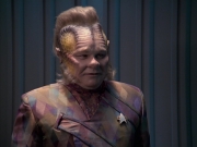 extant_StarTrek_VOY_6x21-LiveFastAndProsper_02804.jpg
