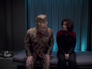 extant_StarTrek_VOY_6x21-LiveFastAndProsper_02862.jpg