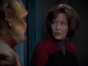 extant_StarTrek_VOY_6x21-LiveFastAndProsper_02879.jpg