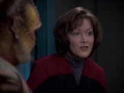 extant_StarTrek_VOY_6x21-LiveFastAndProsper_02947.jpg