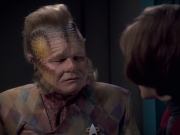 extant_StarTrek_VOY_6x21-LiveFastAndProsper_02949.jpg