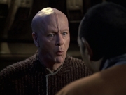 extant_StarTrek_VOY_6x21-LiveFastAndProsper_03107.jpg