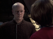 extant_StarTrek_VOY_6x21-LiveFastAndProsper_03234.jpg