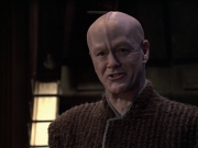 extant_StarTrek_VOY_6x21-LiveFastAndProsper_03316.jpg