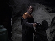 extant_StarTrek_VOY_6x21-LiveFastAndProsper_03438.jpg