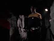 extant_StarTrek_VOY_6x21-LiveFastAndProsper_03475.jpg