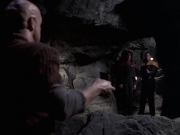 extant_StarTrek_VOY_6x21-LiveFastAndProsper_03498.jpg