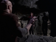 extant_StarTrek_VOY_6x21-LiveFastAndProsper_03501.jpg