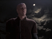 extant_StarTrek_VOY_6x21-LiveFastAndProsper_03518.jpg