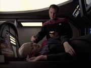 extant_StarTrek_VOY_6x21-LiveFastAndProsper_03526.jpg
