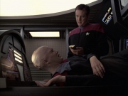 extant_StarTrek_VOY_6x21-LiveFastAndProsper_03529.jpg