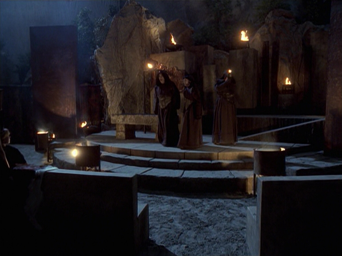 extant_StarTrek_VOY_6x22-Muse_00014.jpg
