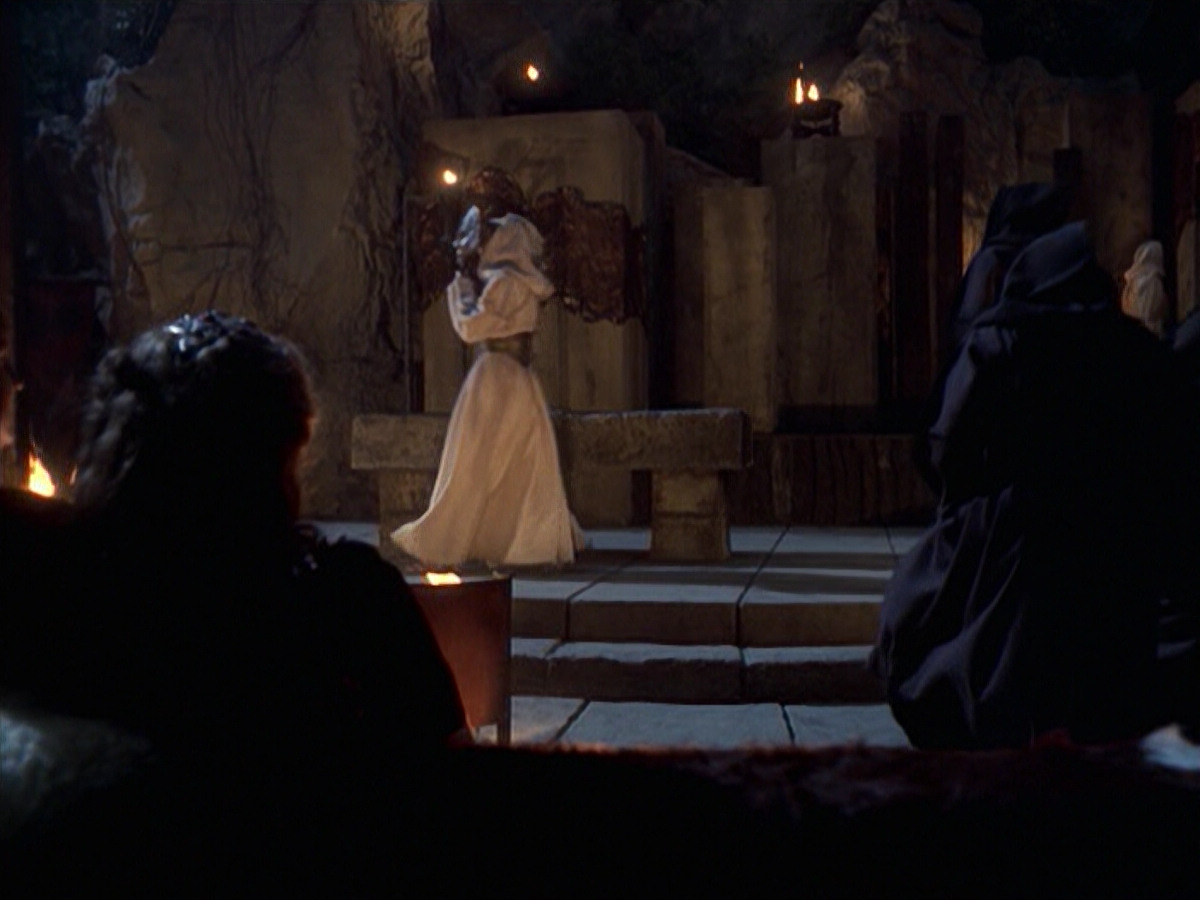 extant_StarTrek_VOY_6x22-Muse_00081.jpg