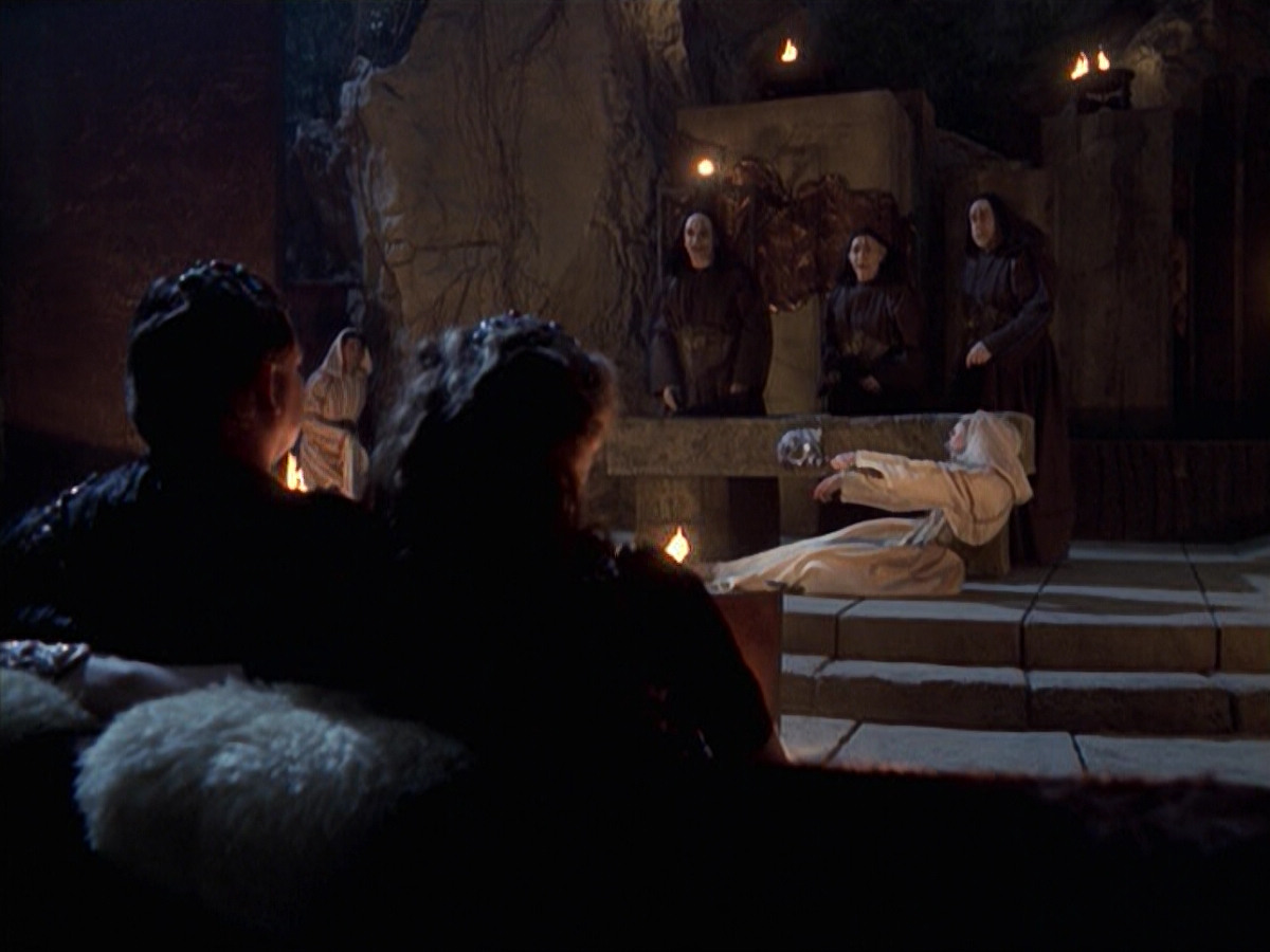 extant_StarTrek_VOY_6x22-Muse_00089.jpg