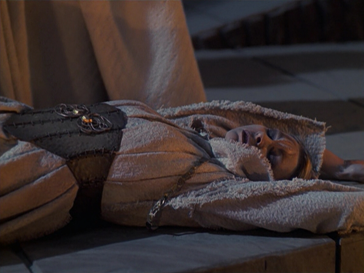 extant_StarTrek_VOY_6x22-Muse_00103.jpg