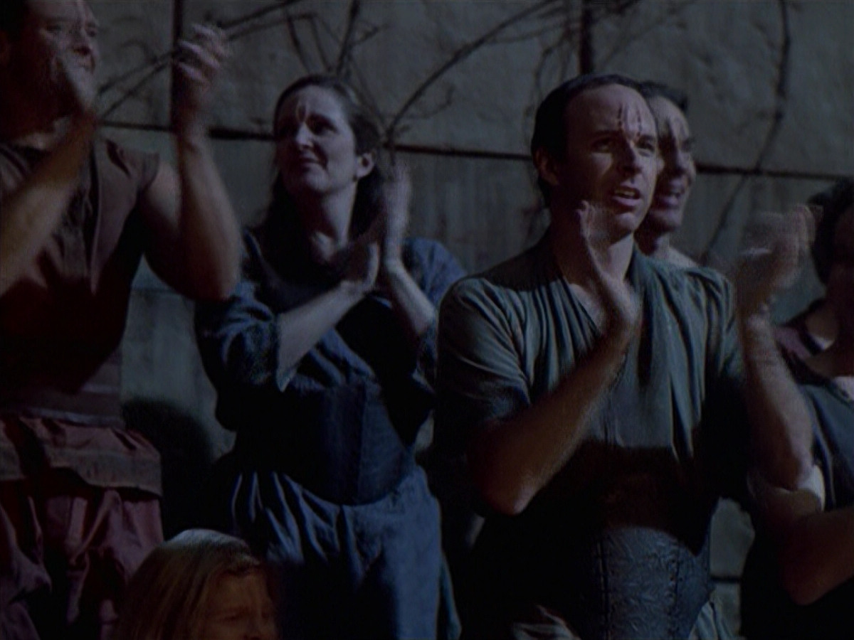 extant_StarTrek_VOY_6x22-Muse_00133.jpg
