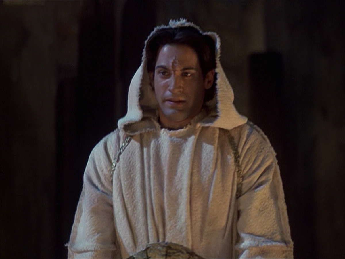 extant_StarTrek_VOY_6x22-Muse_00135.jpg