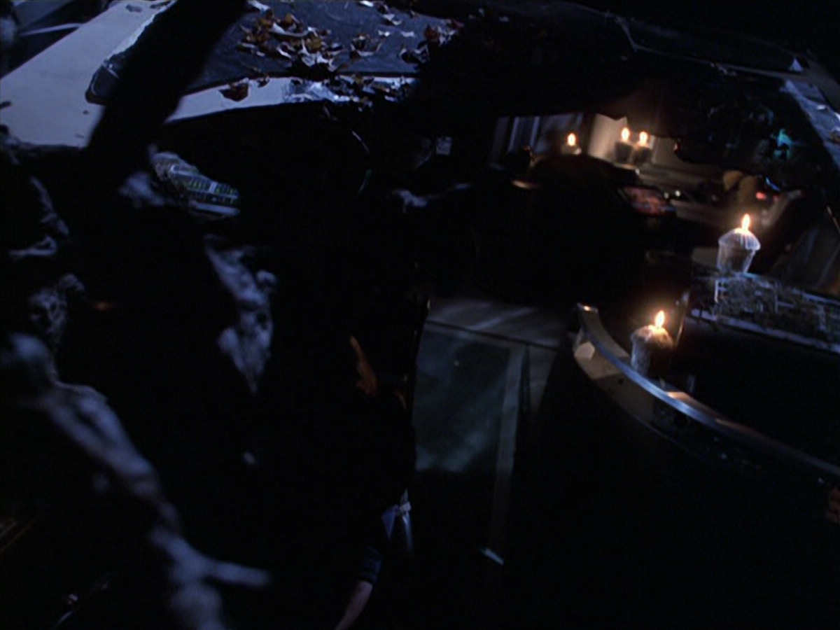 extant_StarTrek_VOY_6x22-Muse_00262.jpg