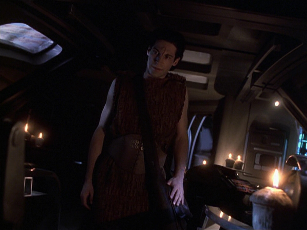 extant_StarTrek_VOY_6x22-Muse_00290.jpg