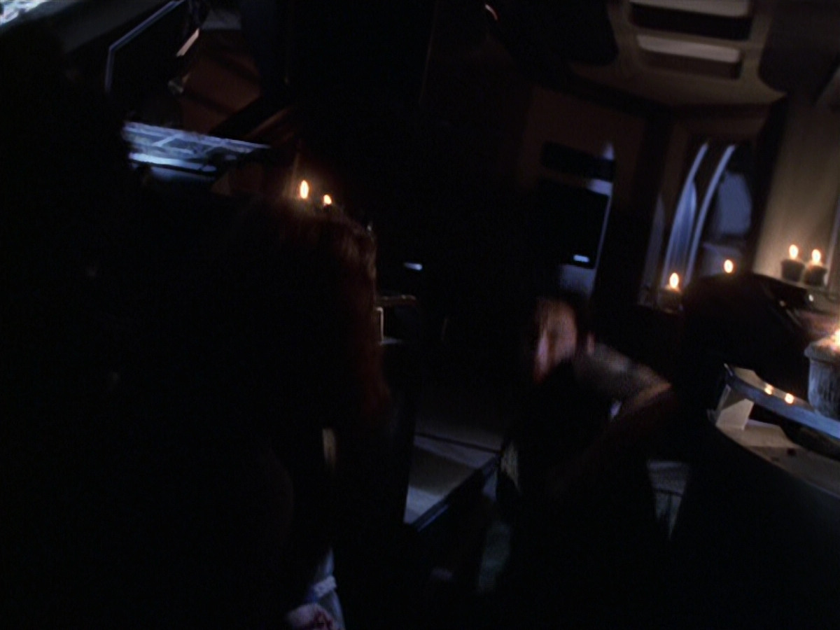 extant_StarTrek_VOY_6x22-Muse_00301.jpg