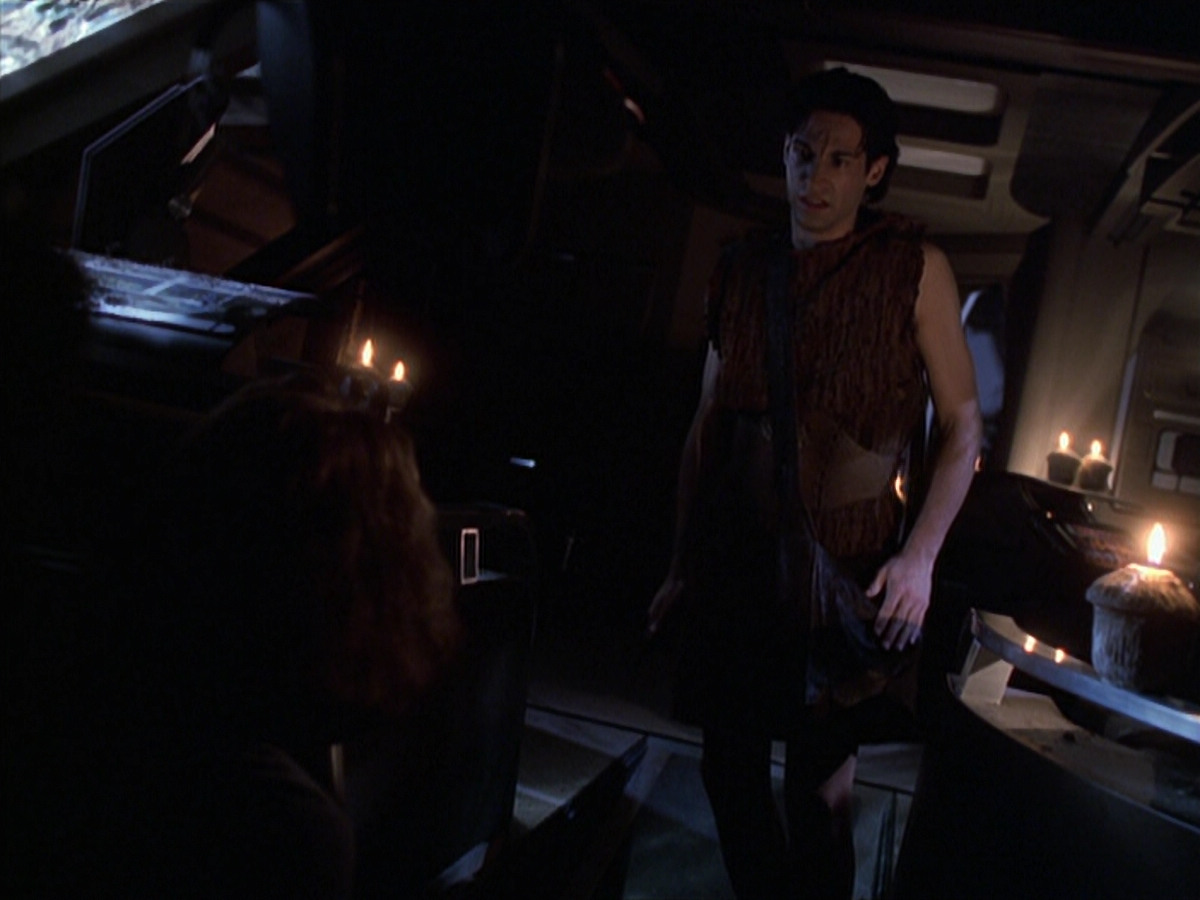 extant_StarTrek_VOY_6x22-Muse_00492.jpg