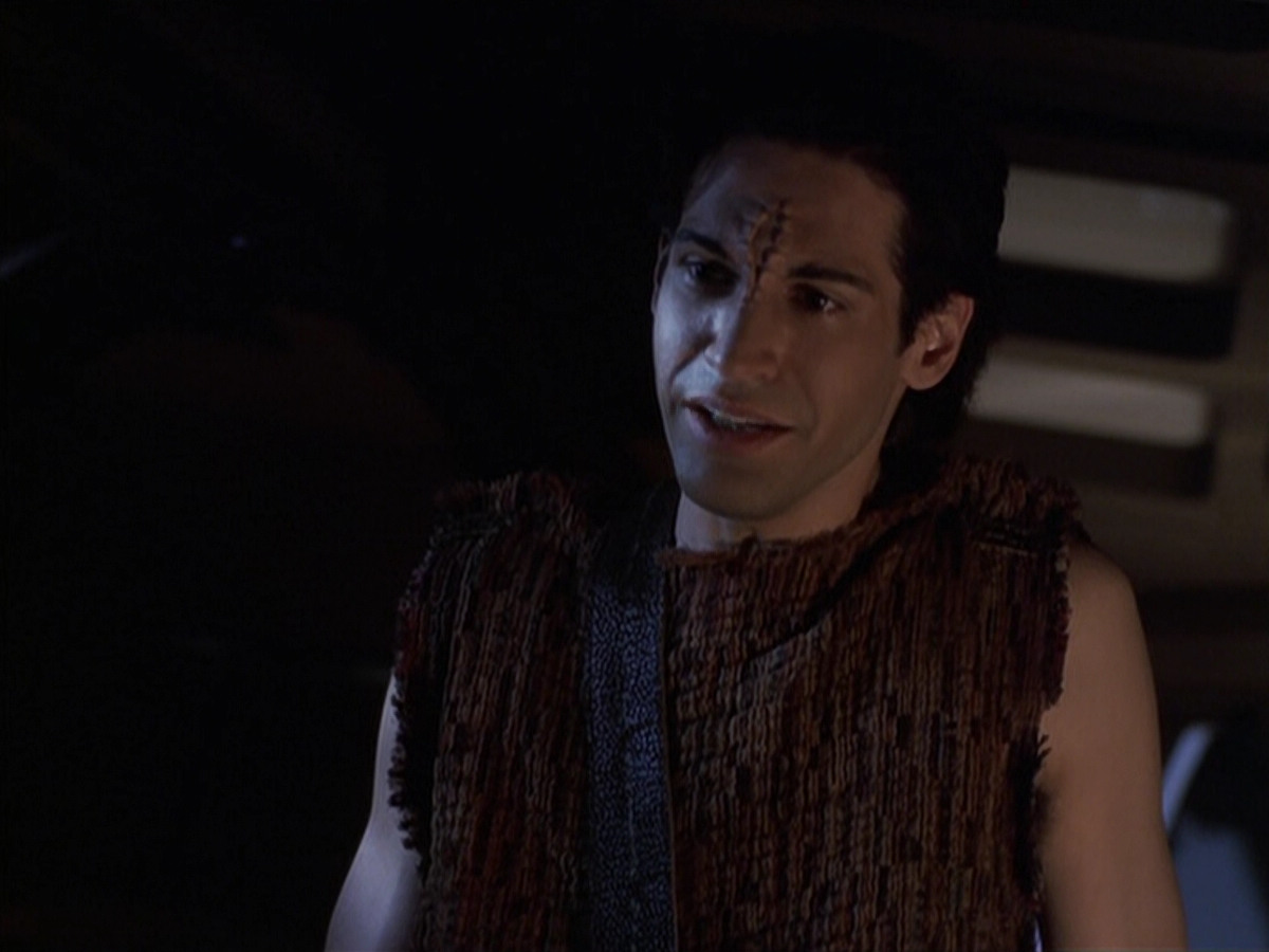 extant_StarTrek_VOY_6x22-Muse_00505.jpg