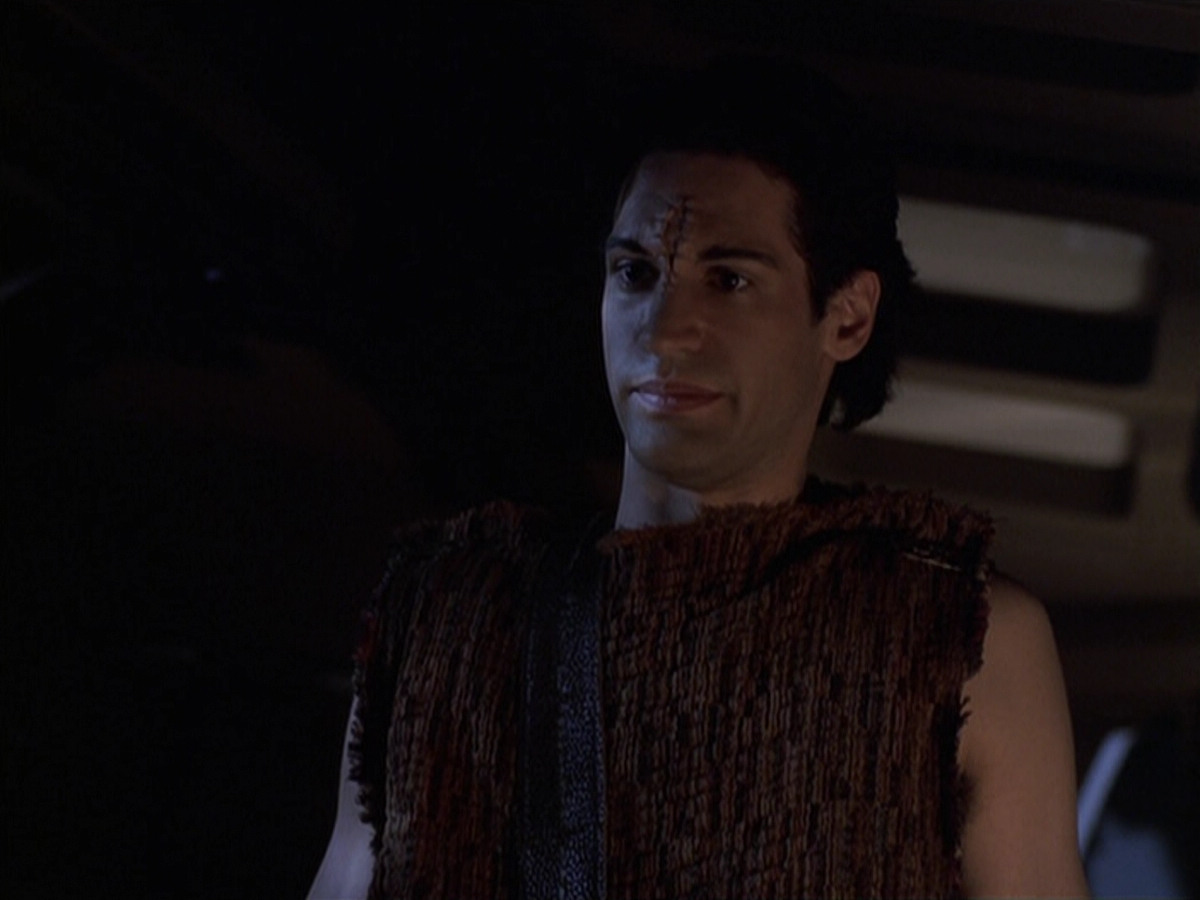 extant_StarTrek_VOY_6x22-Muse_00526.jpg