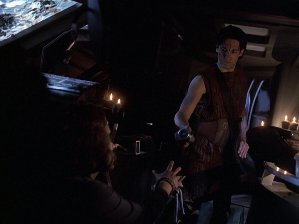 extant_StarTrek_VOY_6x22-Muse_00560.jpg