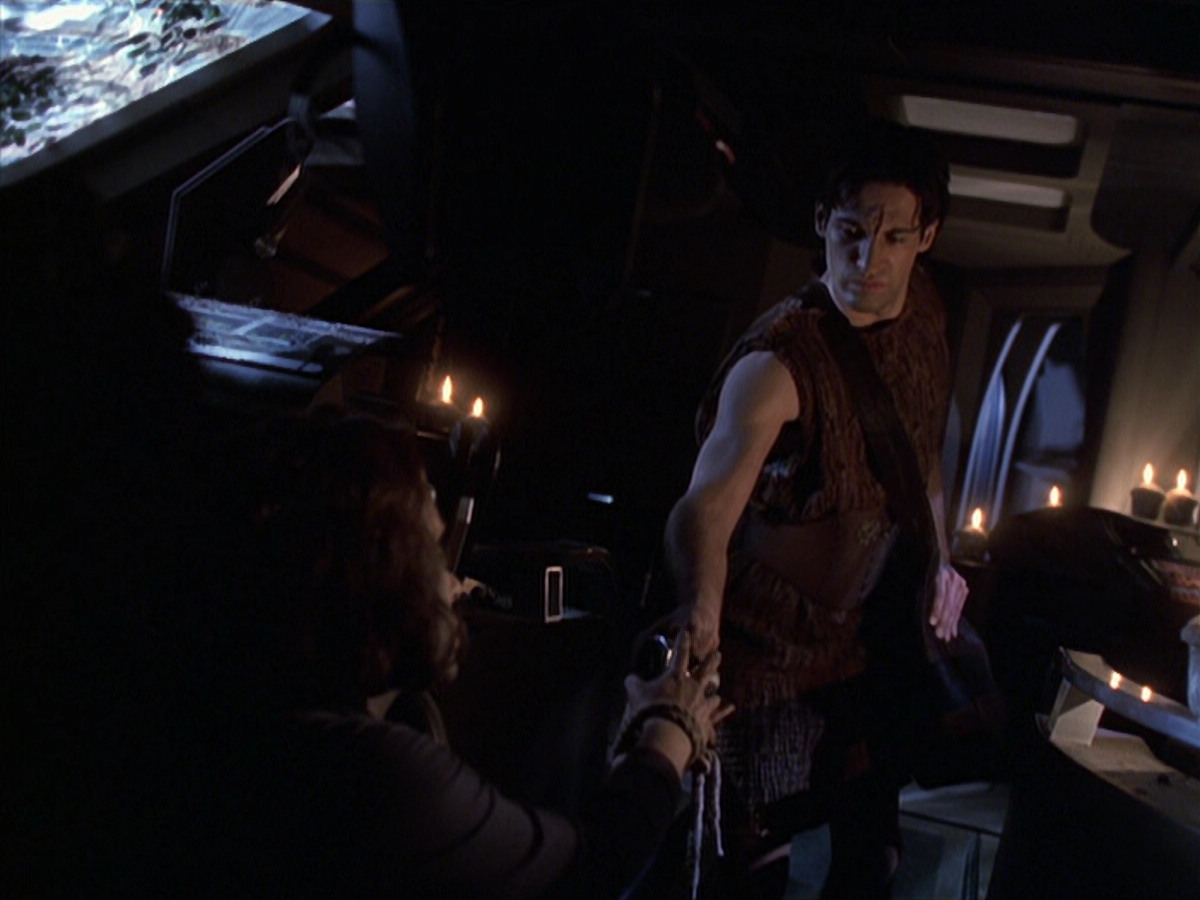 extant_StarTrek_VOY_6x22-Muse_00561.jpg