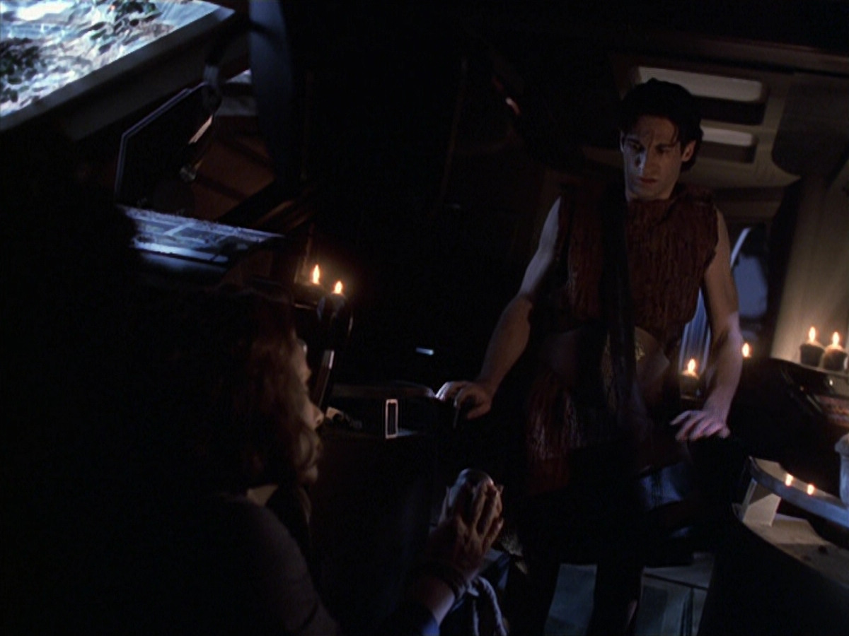 extant_StarTrek_VOY_6x22-Muse_00565.jpg