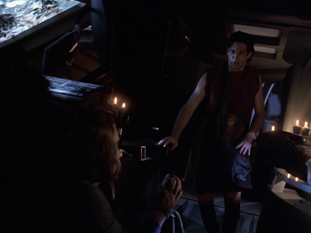 extant_StarTrek_VOY_6x22-Muse_00566.jpg
