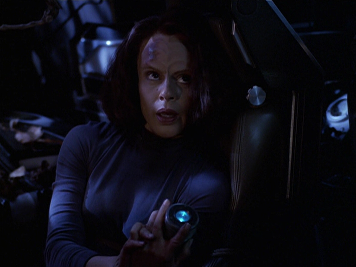 extant_StarTrek_VOY_6x22-Muse_00568.jpg