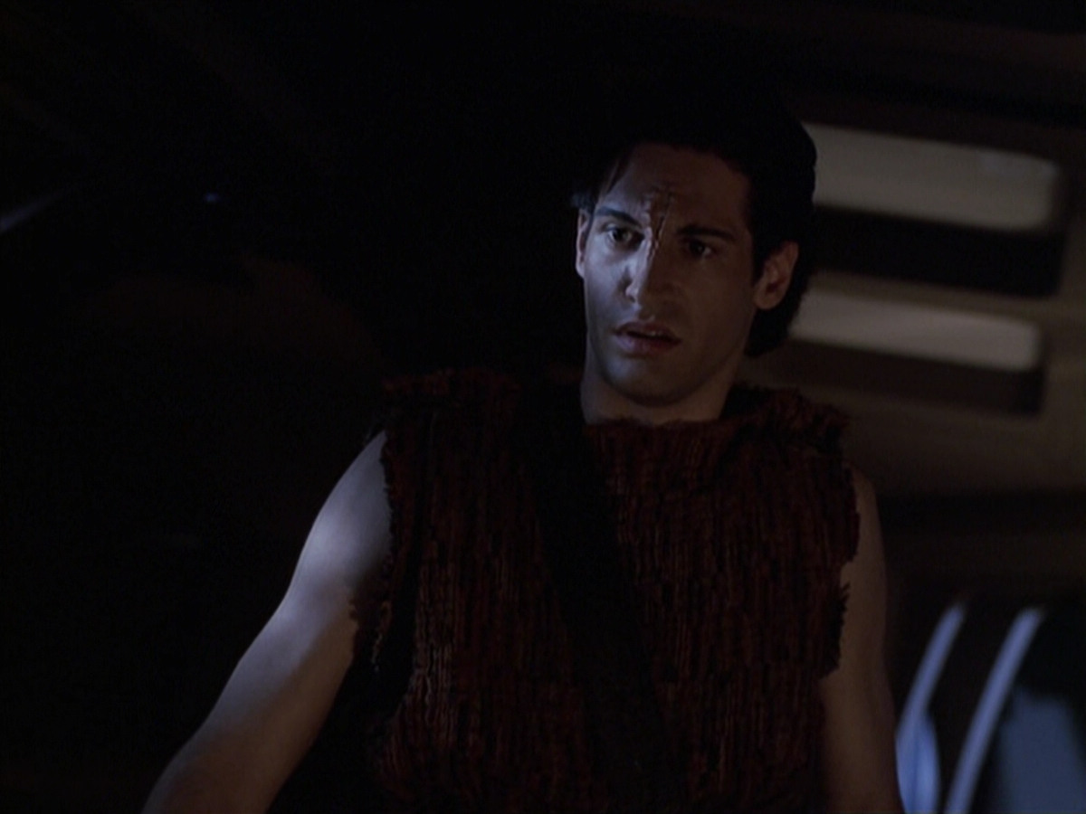 extant_StarTrek_VOY_6x22-Muse_00571.jpg