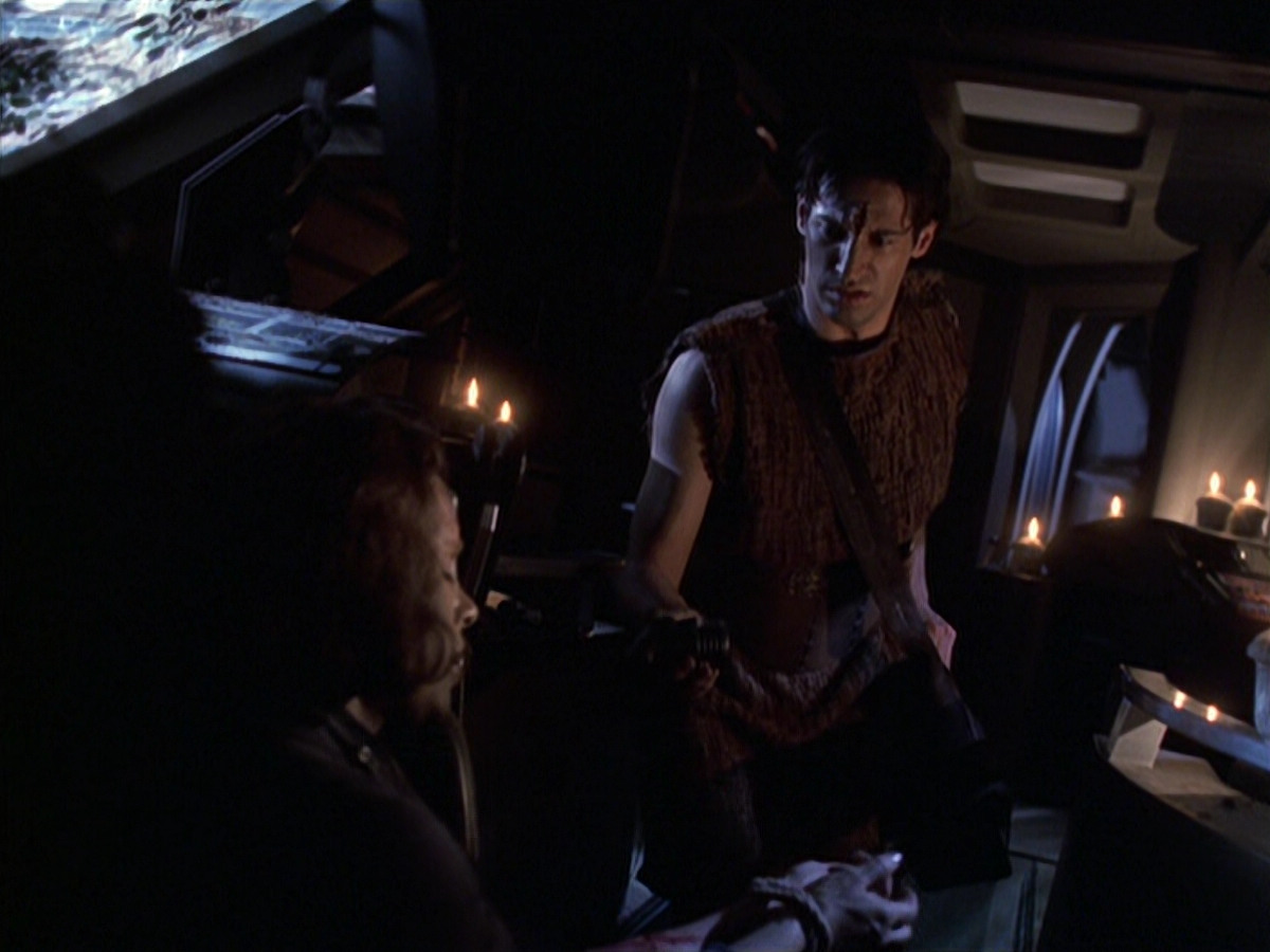 extant_StarTrek_VOY_6x22-Muse_00585.jpg
