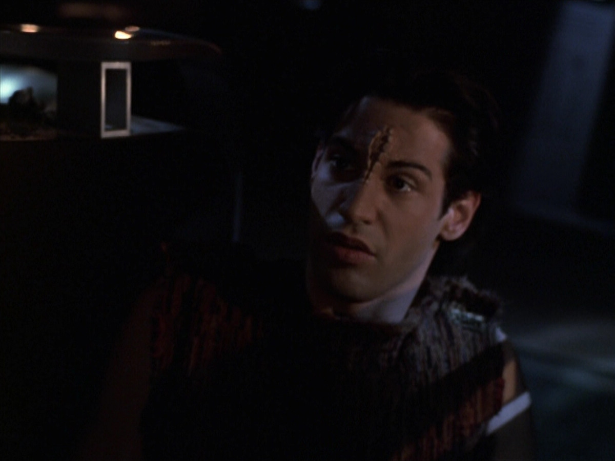 extant_StarTrek_VOY_6x22-Muse_00625.jpg