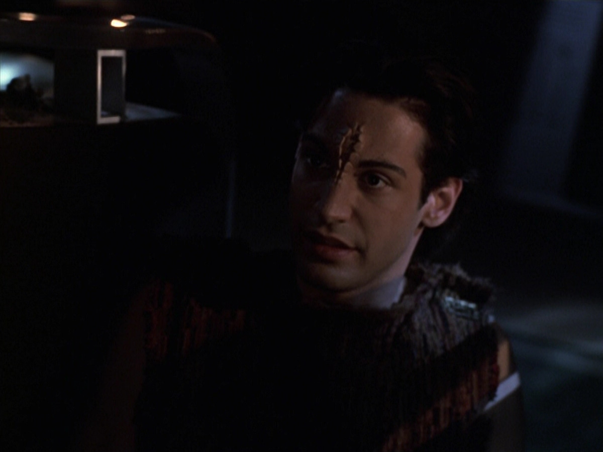 extant_StarTrek_VOY_6x22-Muse_00640.jpg