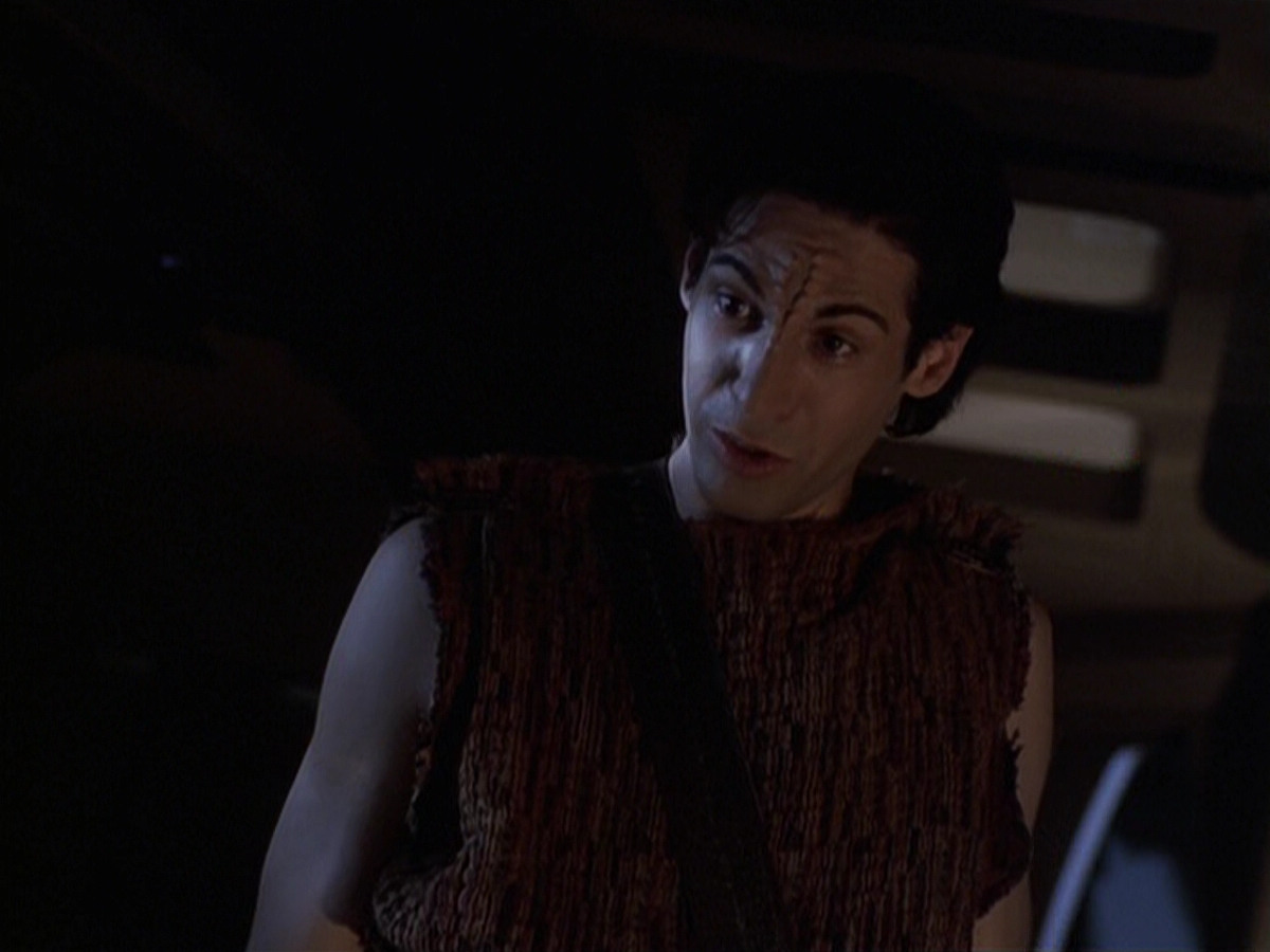 extant_StarTrek_VOY_6x22-Muse_00729.jpg