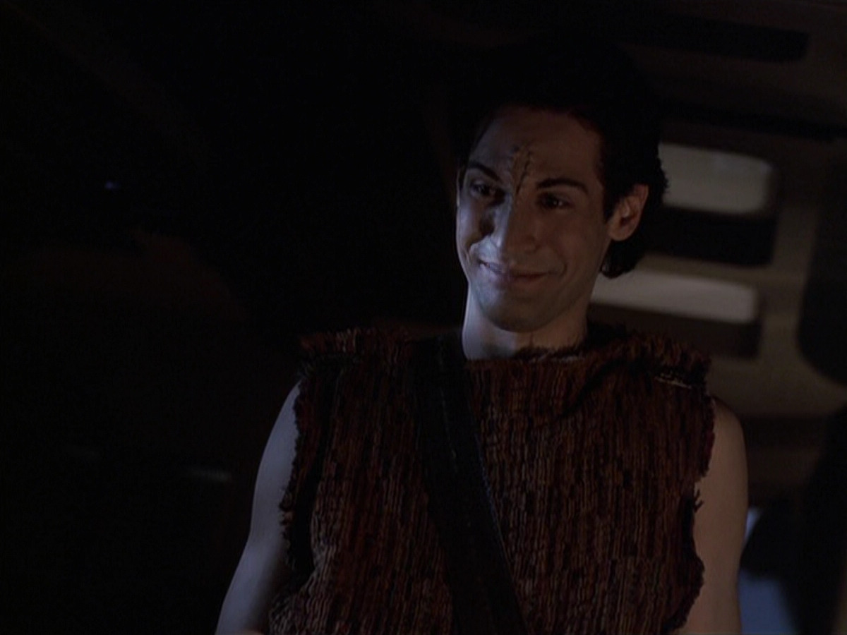 extant_StarTrek_VOY_6x22-Muse_00747.jpg