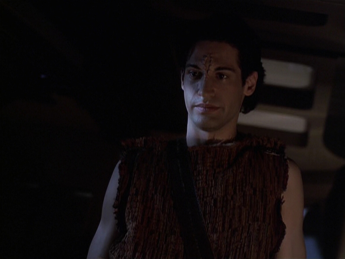 extant_StarTrek_VOY_6x22-Muse_00763.jpg