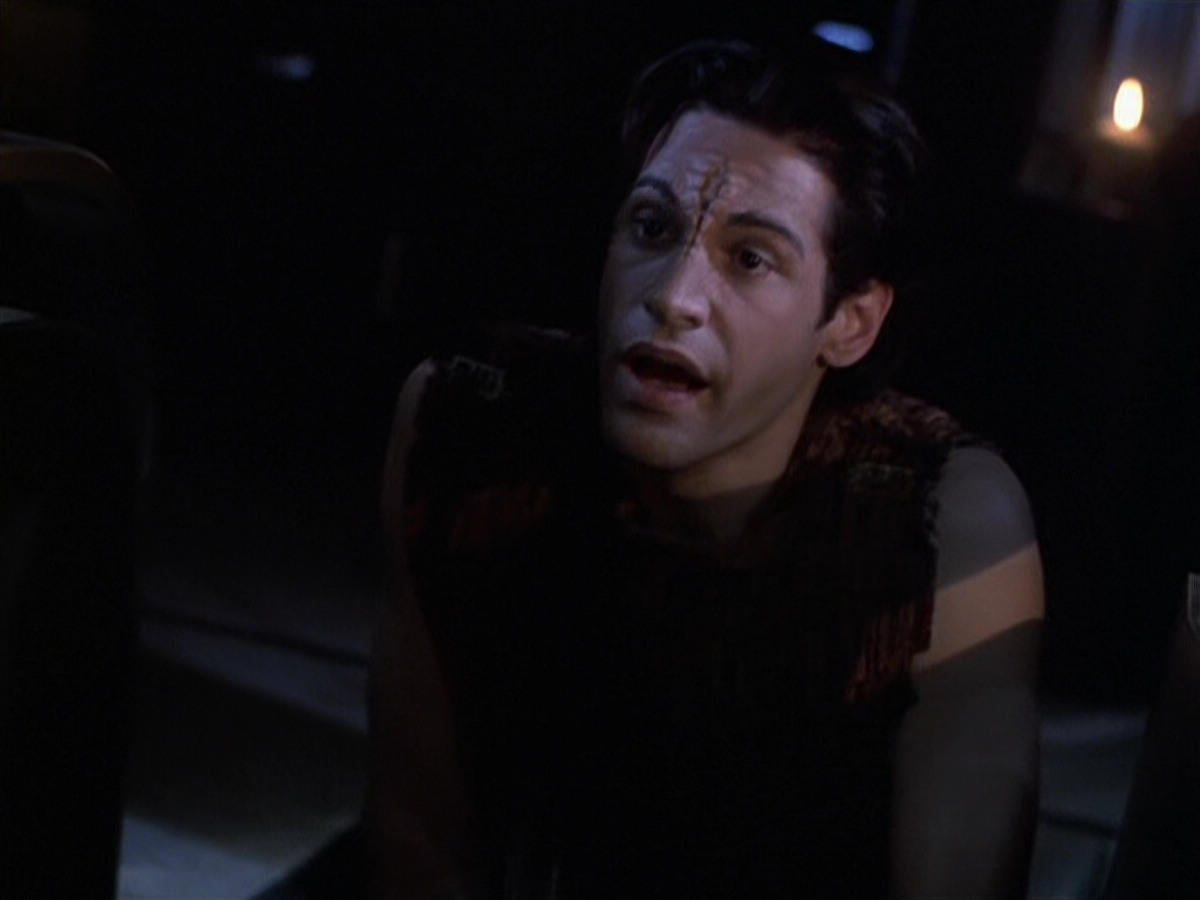 extant_StarTrek_VOY_6x22-Muse_00798.jpg