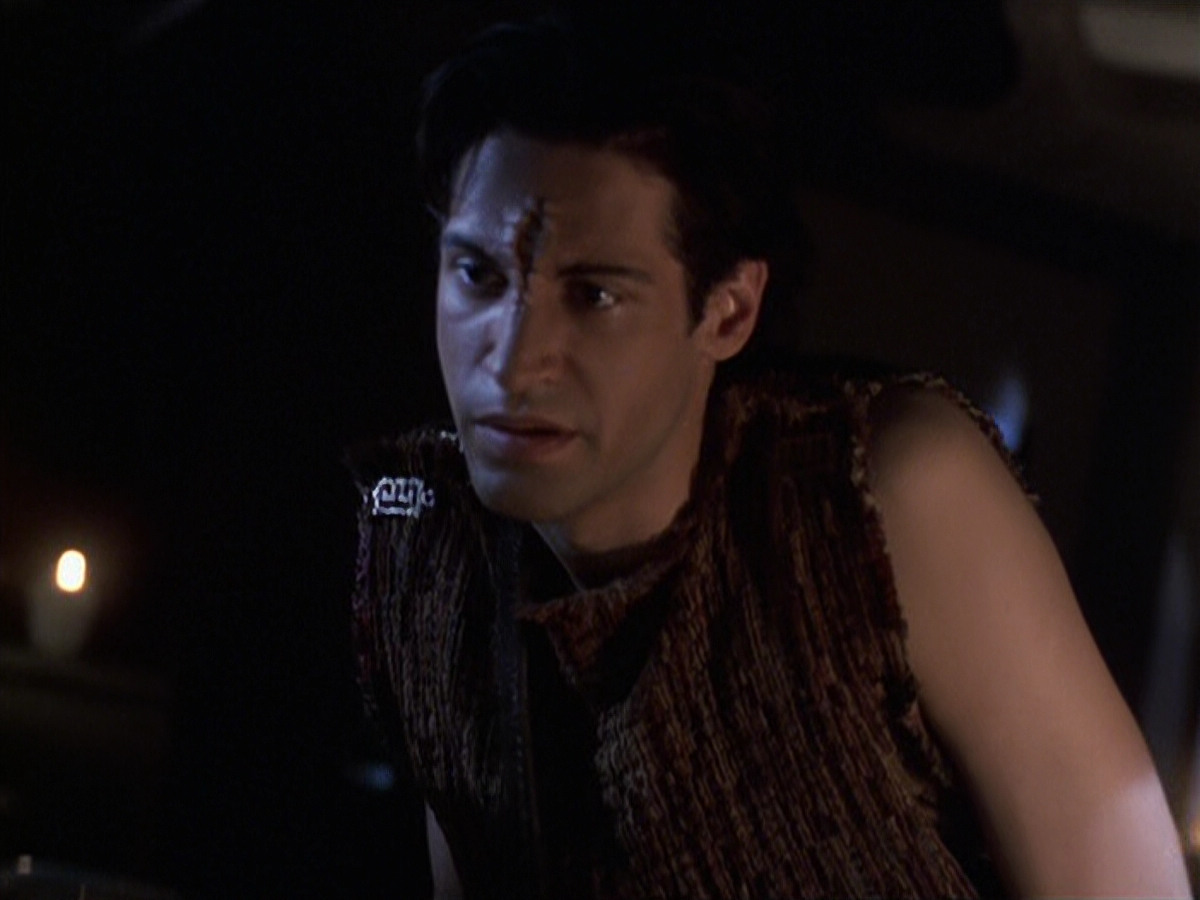 extant_StarTrek_VOY_6x22-Muse_00831.jpg